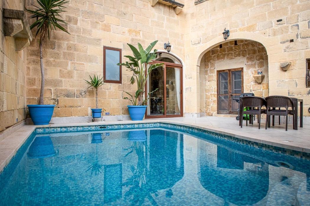 Dom wakacyjny 4 Bedroom With Private Pool Xewkija